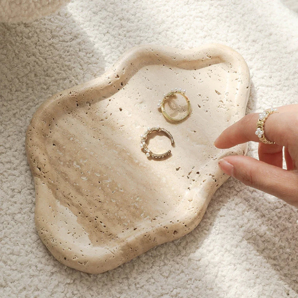 Cloud-shaped Quervessa stone tray holding jewelry