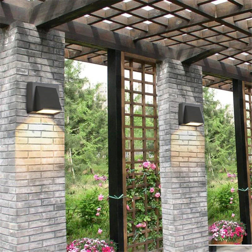 Haldar Mistfield LED Wall Lamp-Kelmera