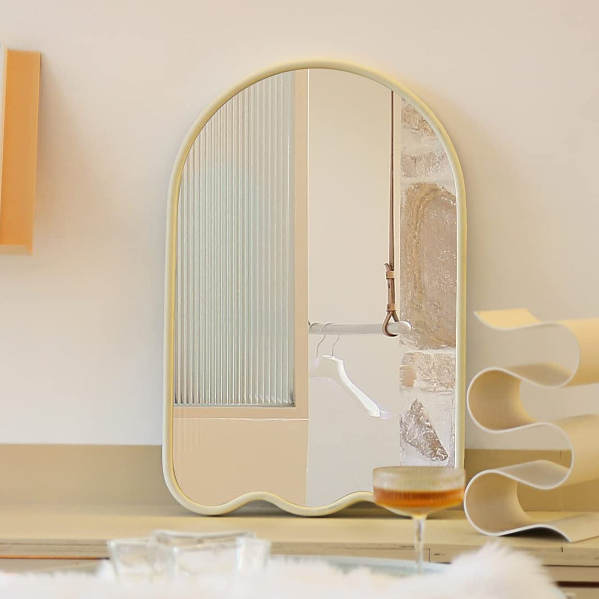 Arched Decorative Wall Mirror with Elegant, Curved Frame | Kelmera