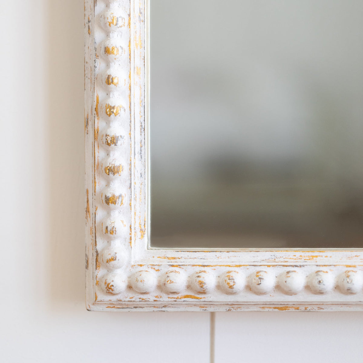 Arched Elegant Wall Mirror | Kelmera