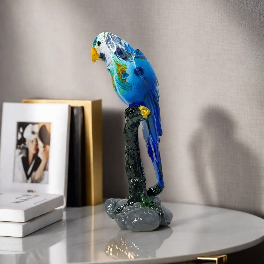 Artful Parrot Sculpture | Kelmera