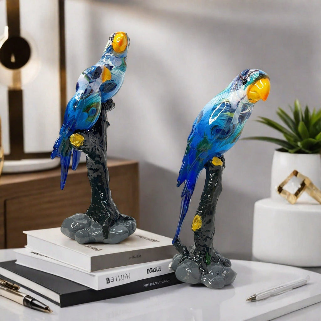 Artful Parrot Sculpture | Kelmera