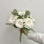 Artificial Bouquet with Detail-Loving Flowers and Leaves | Kelmera