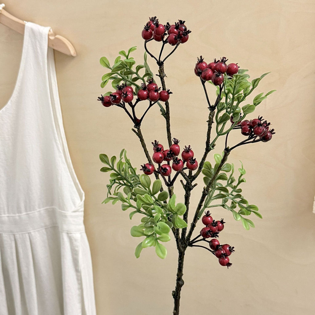 Artificial Branch with Glowing Berries and Green | Kelmera