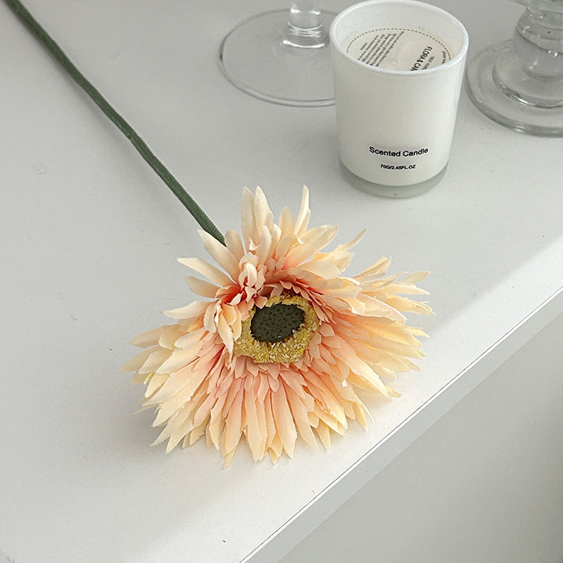 Artificial Daisy Decoration | Kelmera