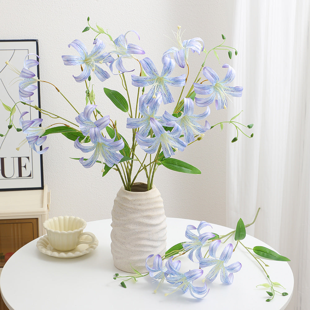 Artificial Lily Bouquet with Detail-Loving Flowers | Kelmera