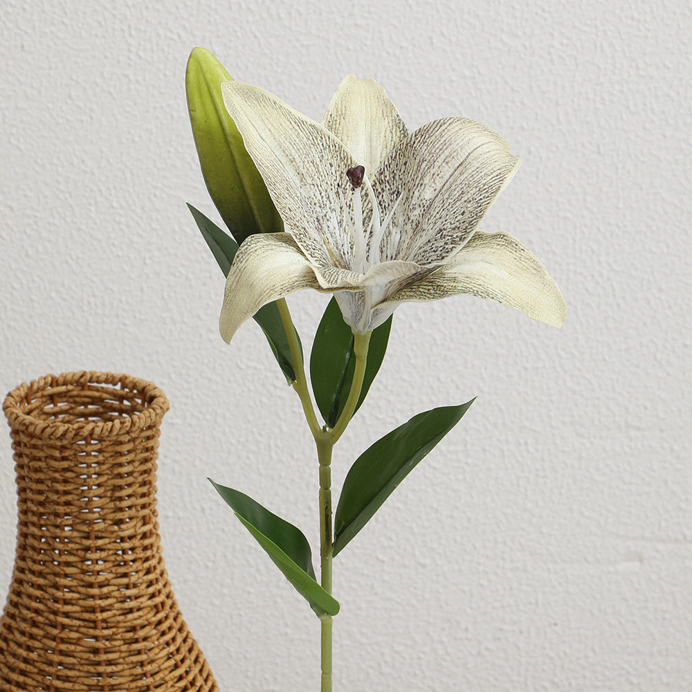 Artificial Lily Bouquet with Realistic Details | Kelmera