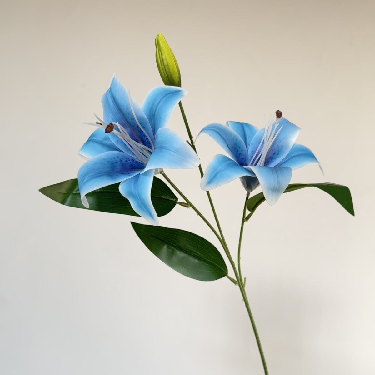 Artificial Lily Branch with Realistic Flowers | Kelmera