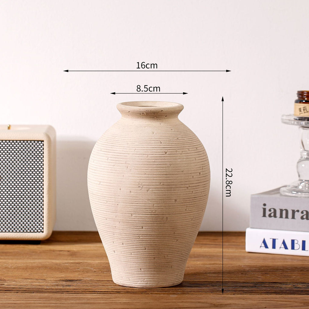 Artistic Ceramic Vase | Kelmera
