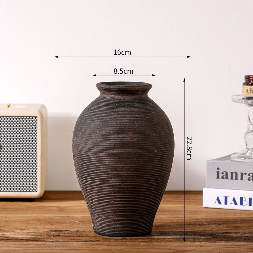 Artistic Ceramic Vase | Kelmera