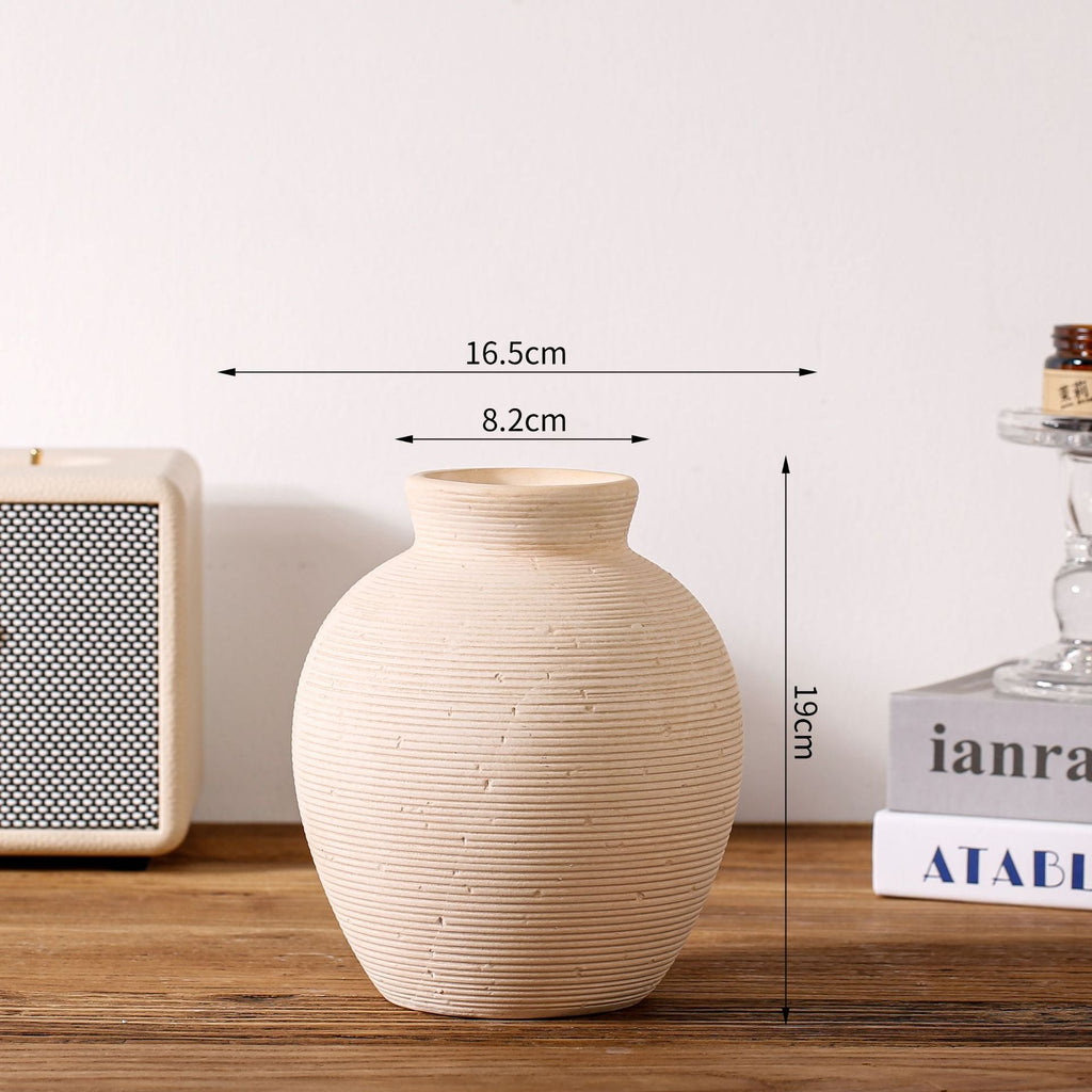 Artistic Ceramic Vase | Kelmera