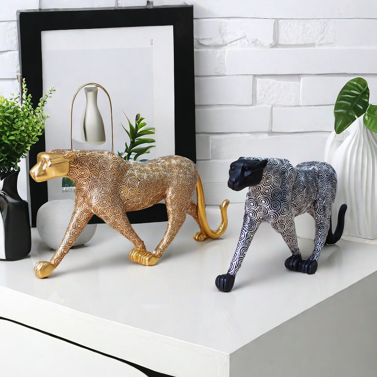 Artistic Decorative Wildcat Sculpture | Kelmera