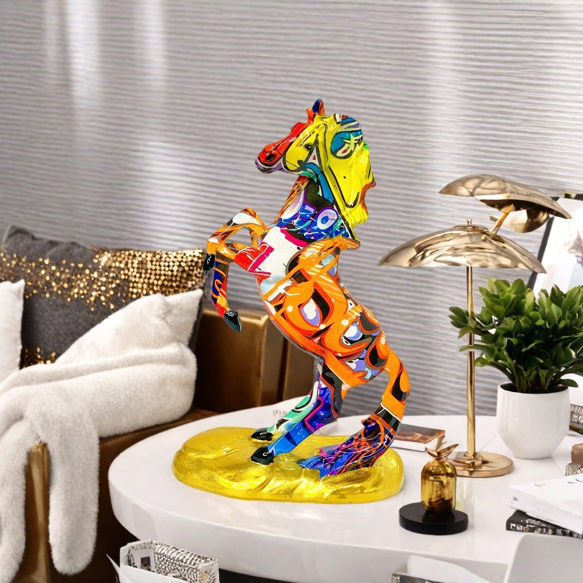 Artistic Horse Figure in Modern Design | Kelmera