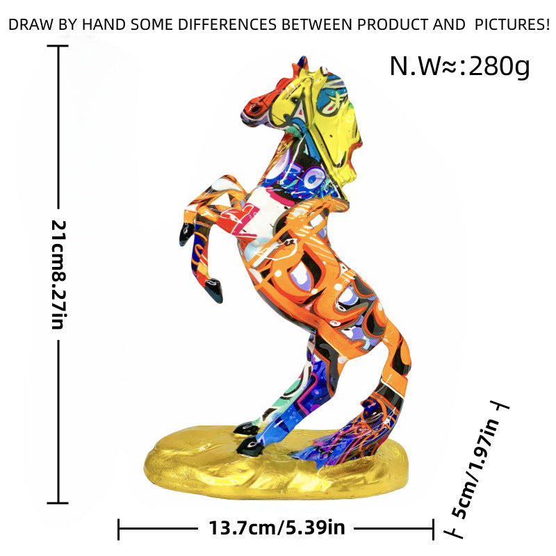 Artistic Horse Figure in Modern Design | Kelmera