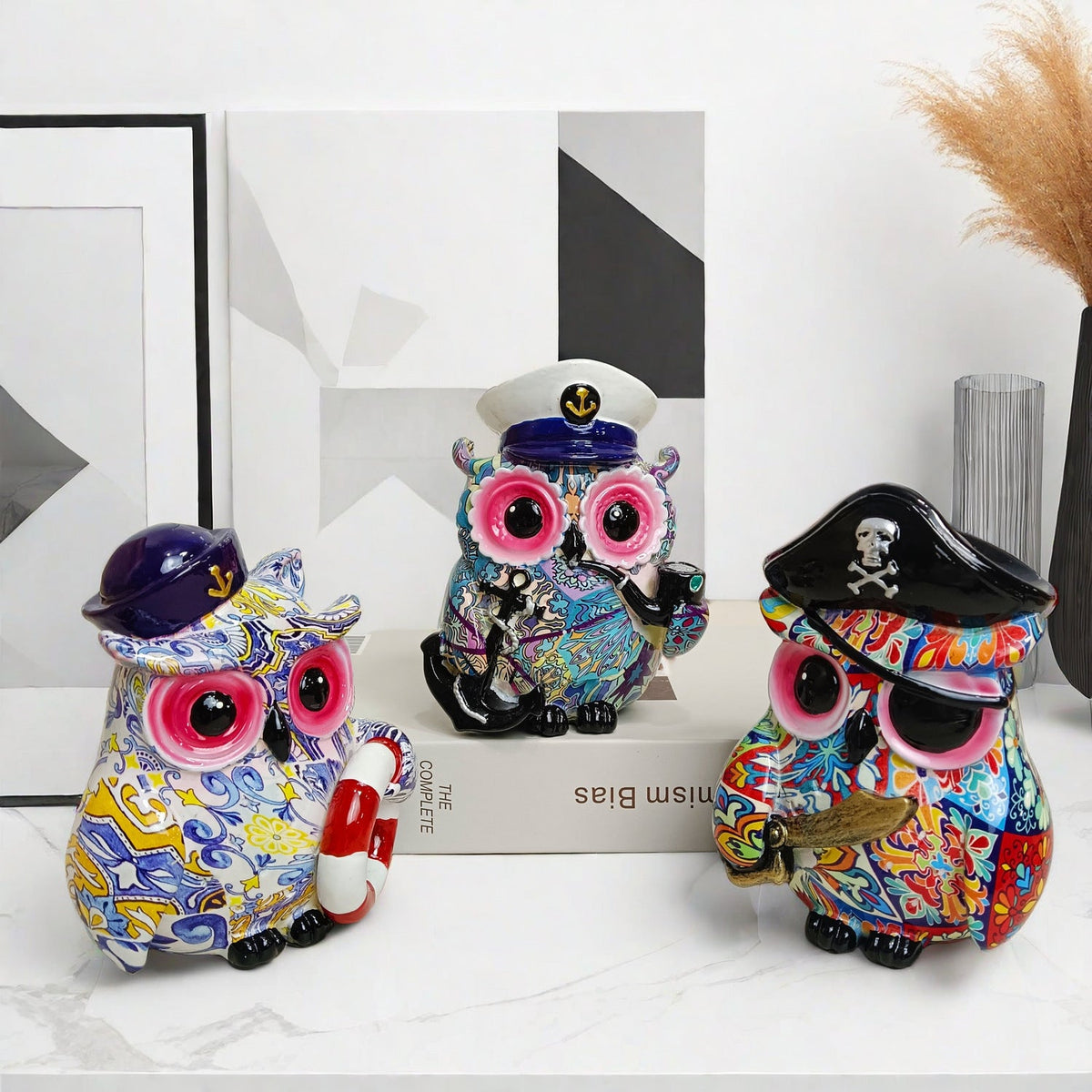 Artistic Owl Figure in Maritime Design | Kelmera