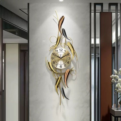 Artistic Wall Clock with Leaf Motif | Kelmera