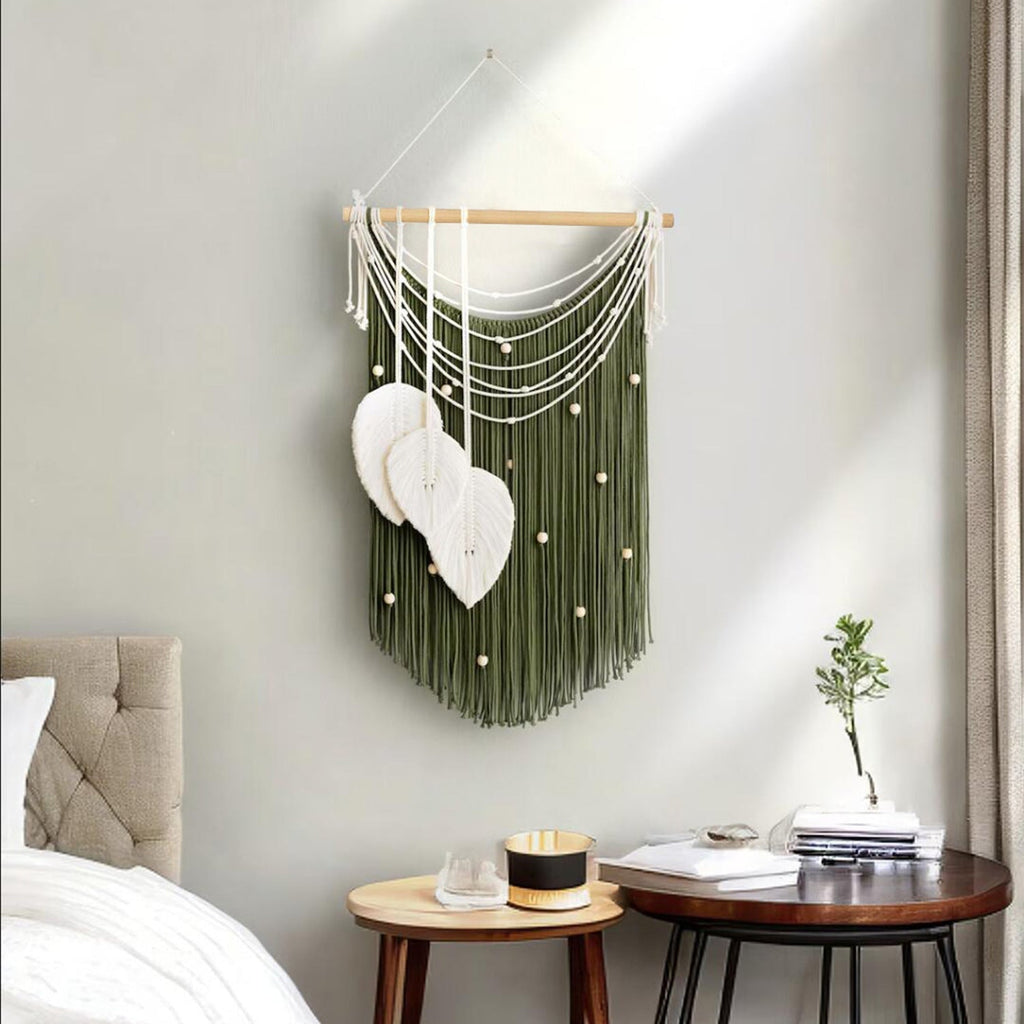 Artistic Wall Hanging made of Macrame with Hearts | Kelmera
