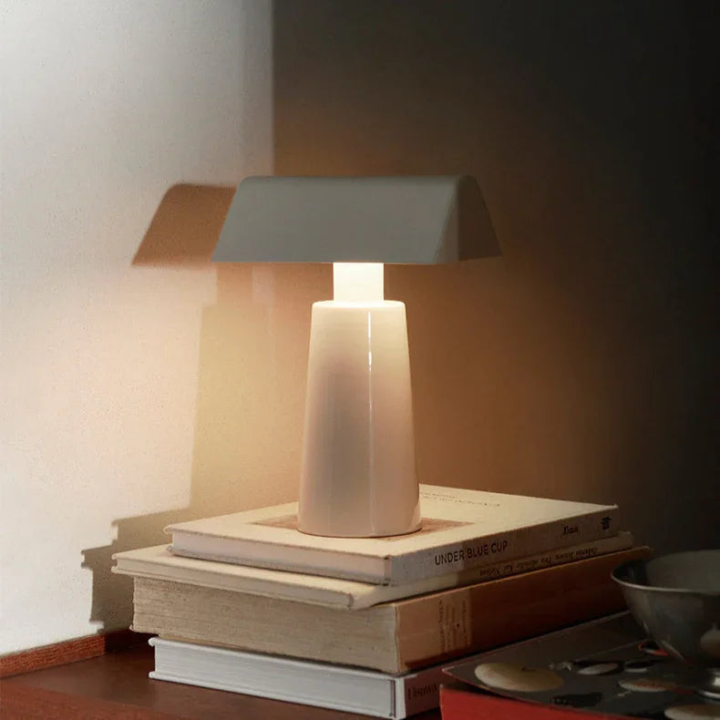 Ashvoda Table Lamp