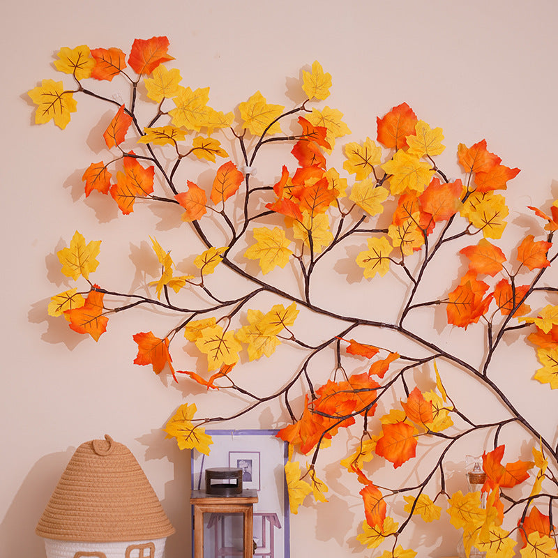 Autumn Decorative LED Maple Leaf Wall Garland | Kelmera