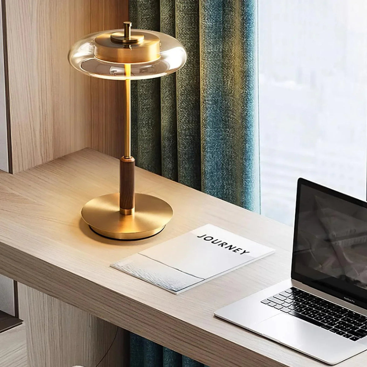Berstirra Table Lamp