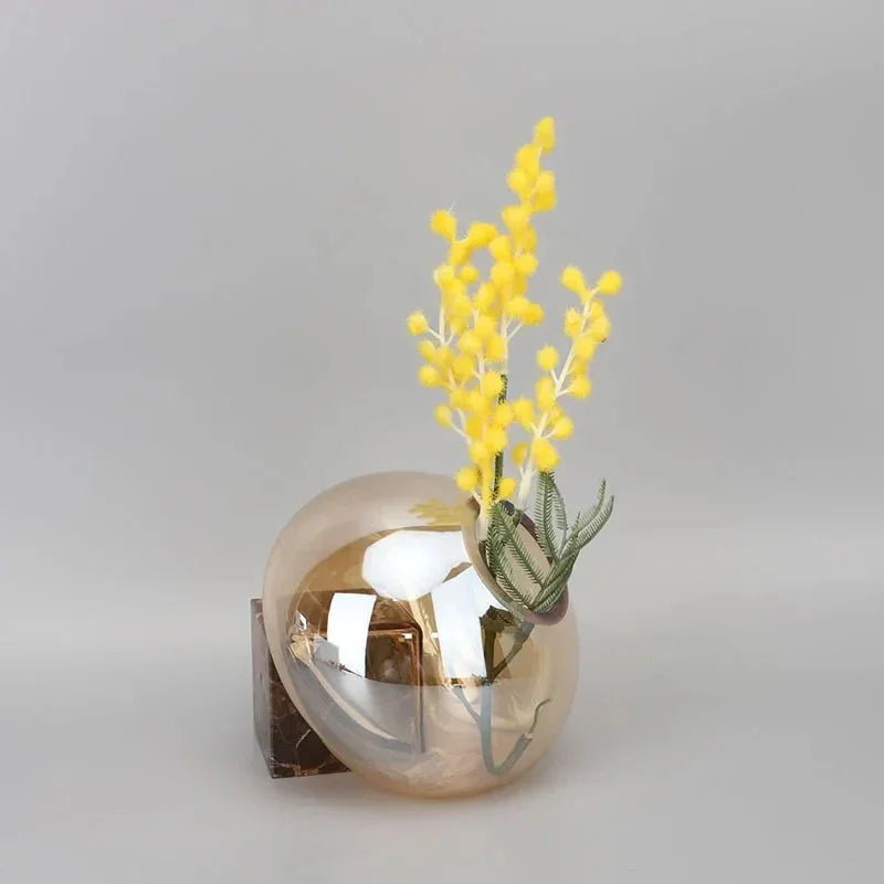 Bryfeda Vase