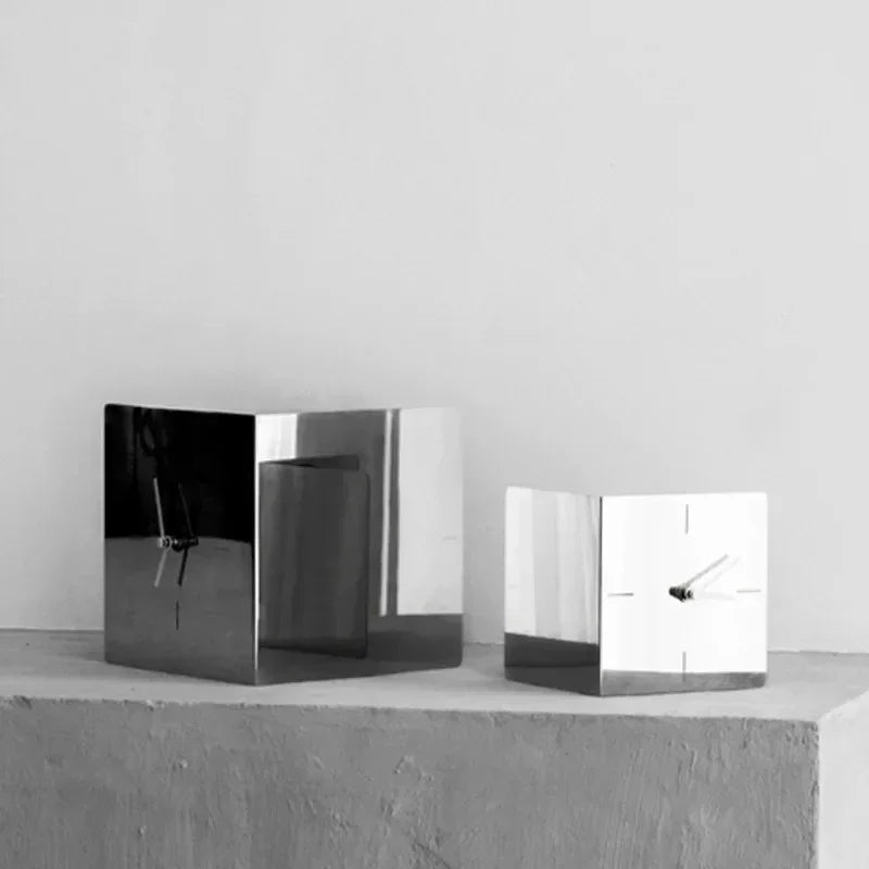 Bryveno Steel Desk Clock