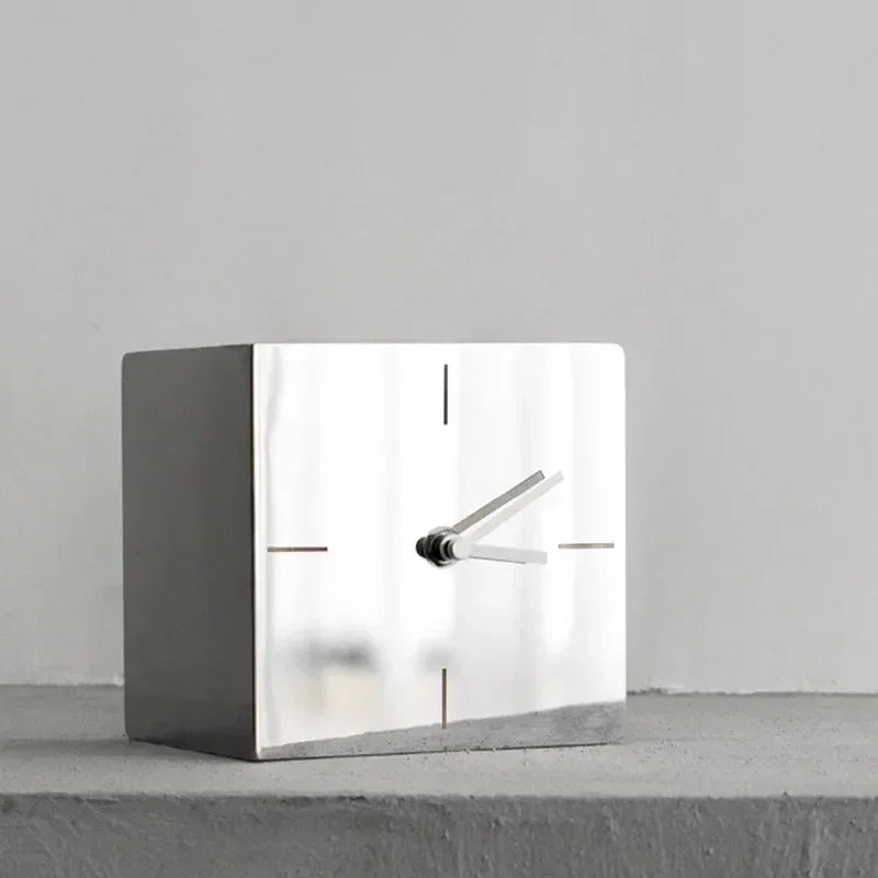 Bryveno Steel Desk Clock