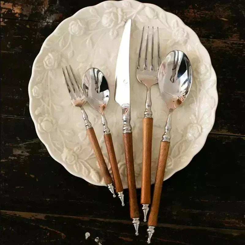 Bryvisa Cutlery Set