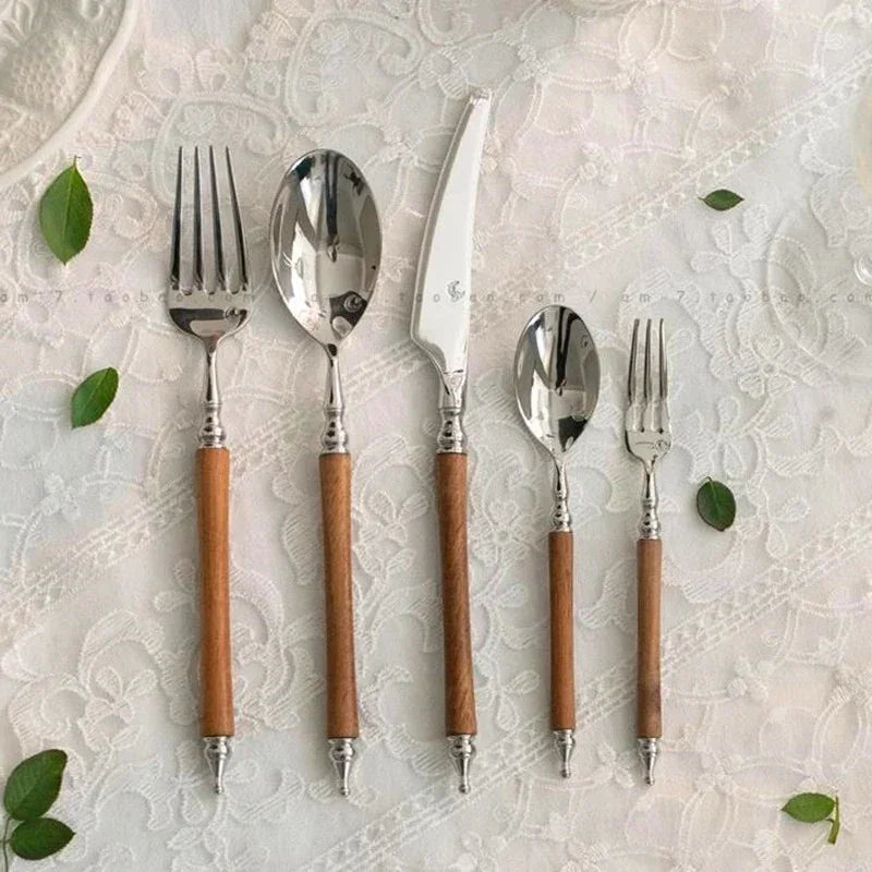 Bryvisa Cutlery Set
