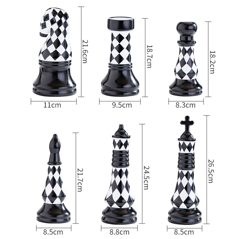 Chess Set Molded Plastic | Kelmera