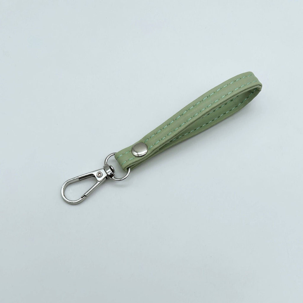 Classic Leather Keychain | Kelmera