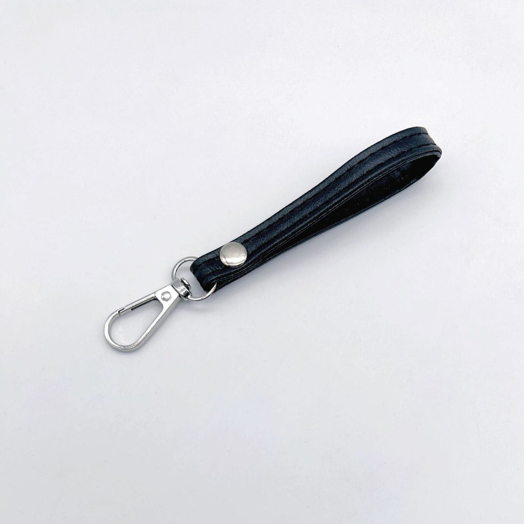 Classic Leather Keychain | Kelmera