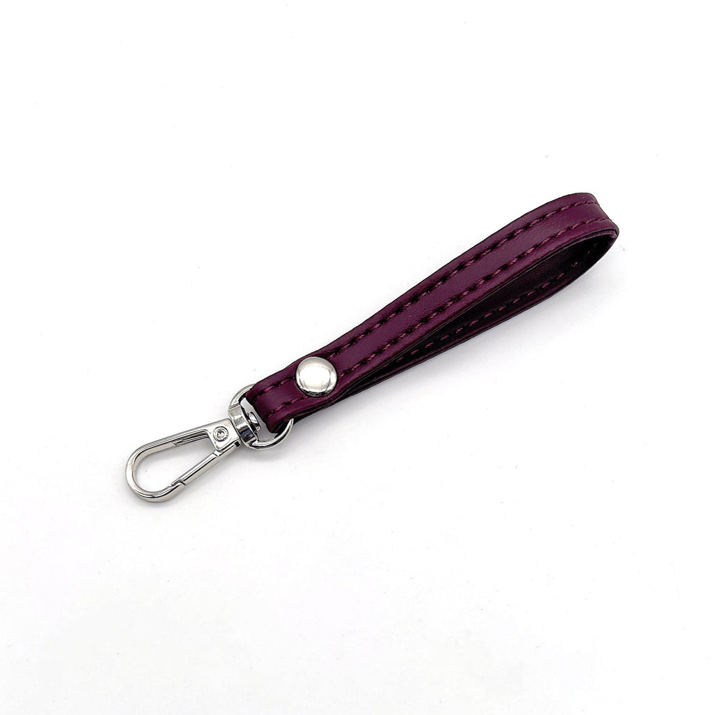 Classic Leather Keychain | Kelmera