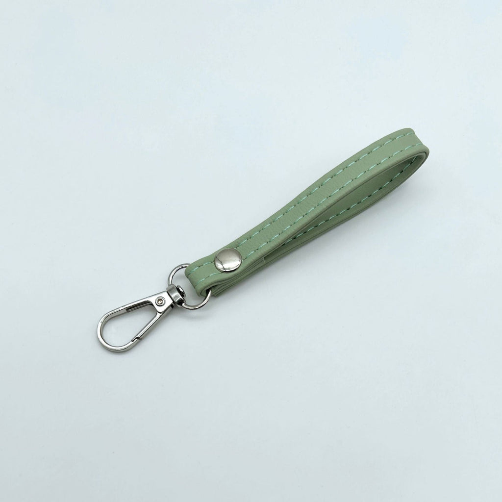 Classic Leather Keychain | Kelmera