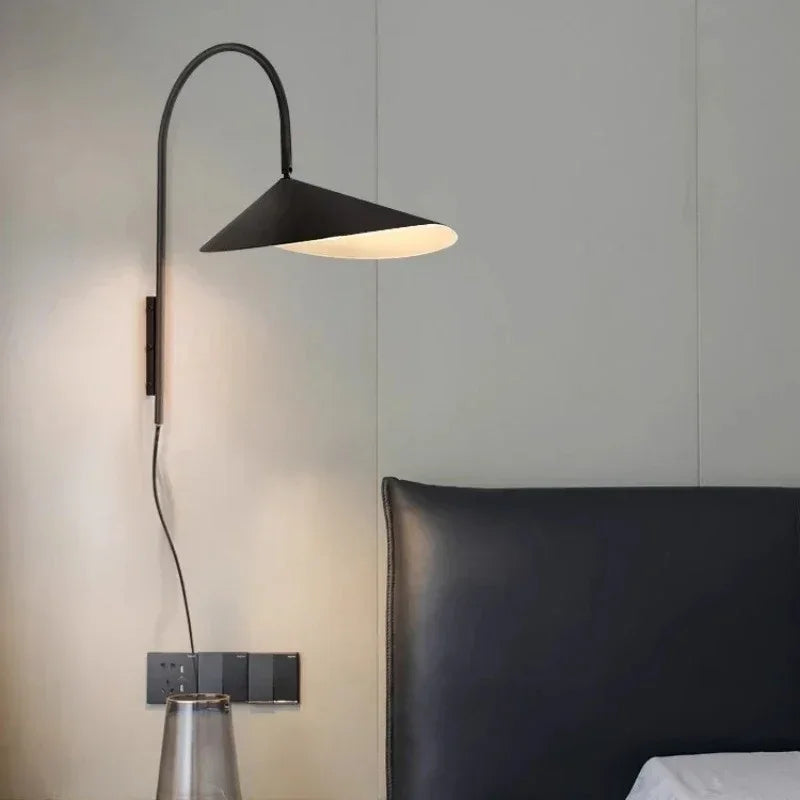 Clylella Wall Lamp