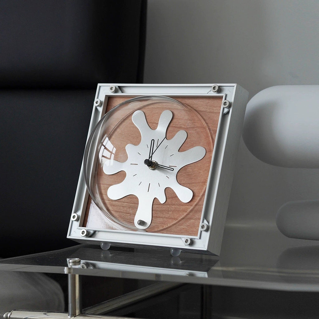 Clyndia Table Clock