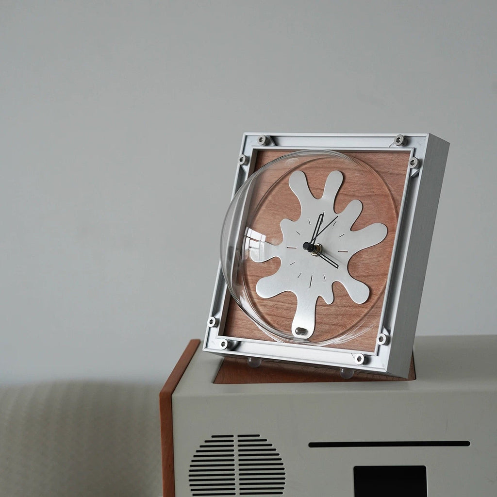Clyndia Table Clock