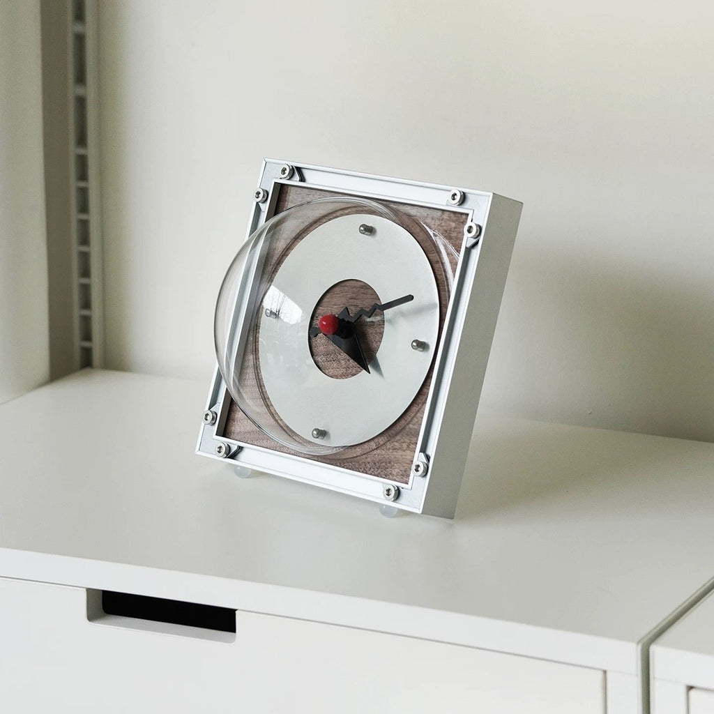 Clyndia Table Clock
