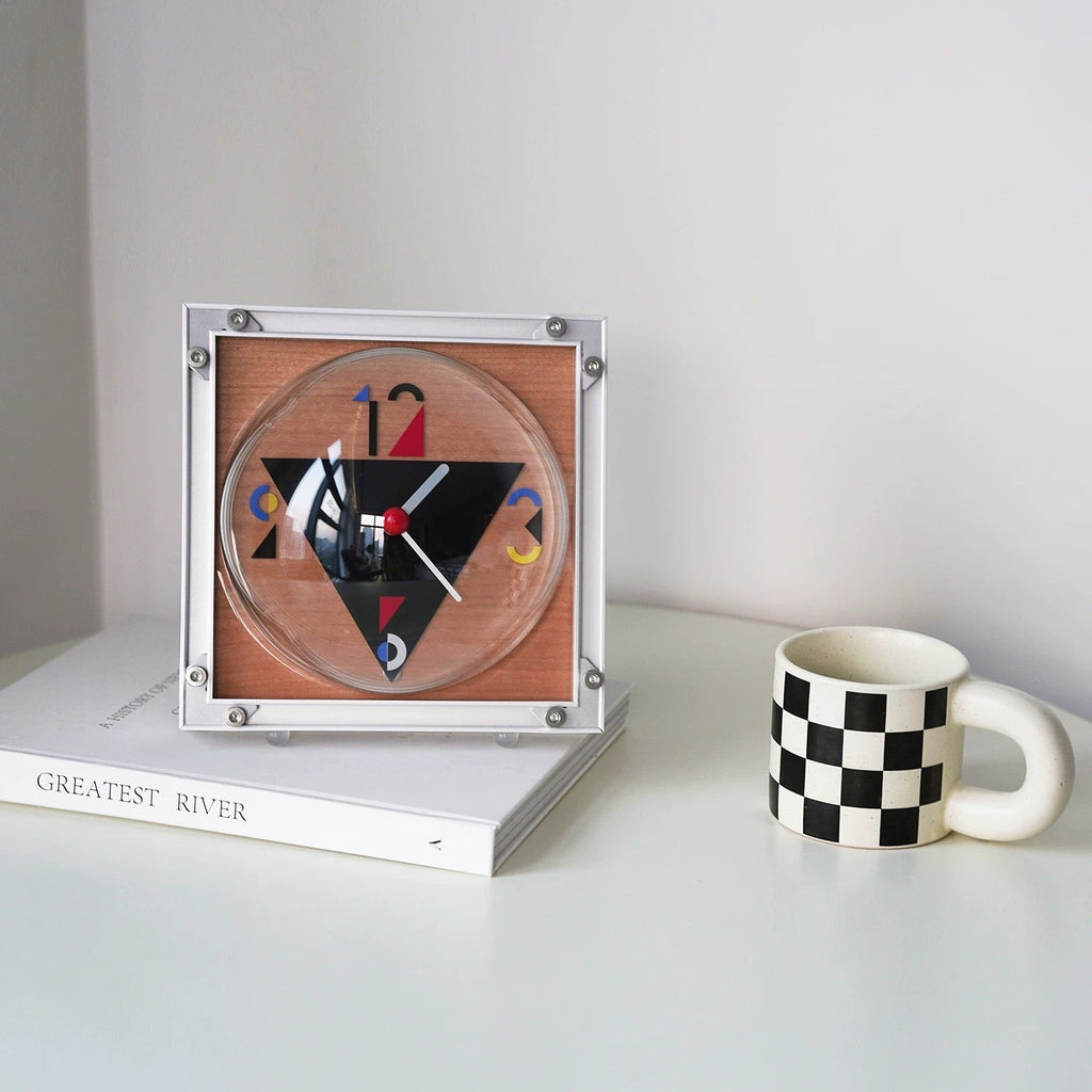Clyndia Table Clock