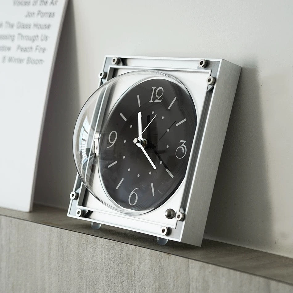 Clyndia Table Clock