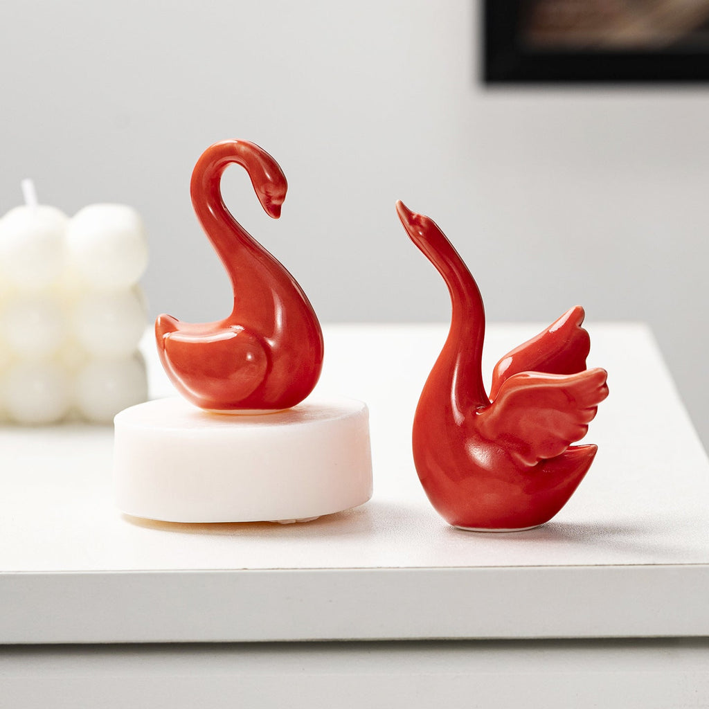 Curved Ceramic Figure | Kelmera