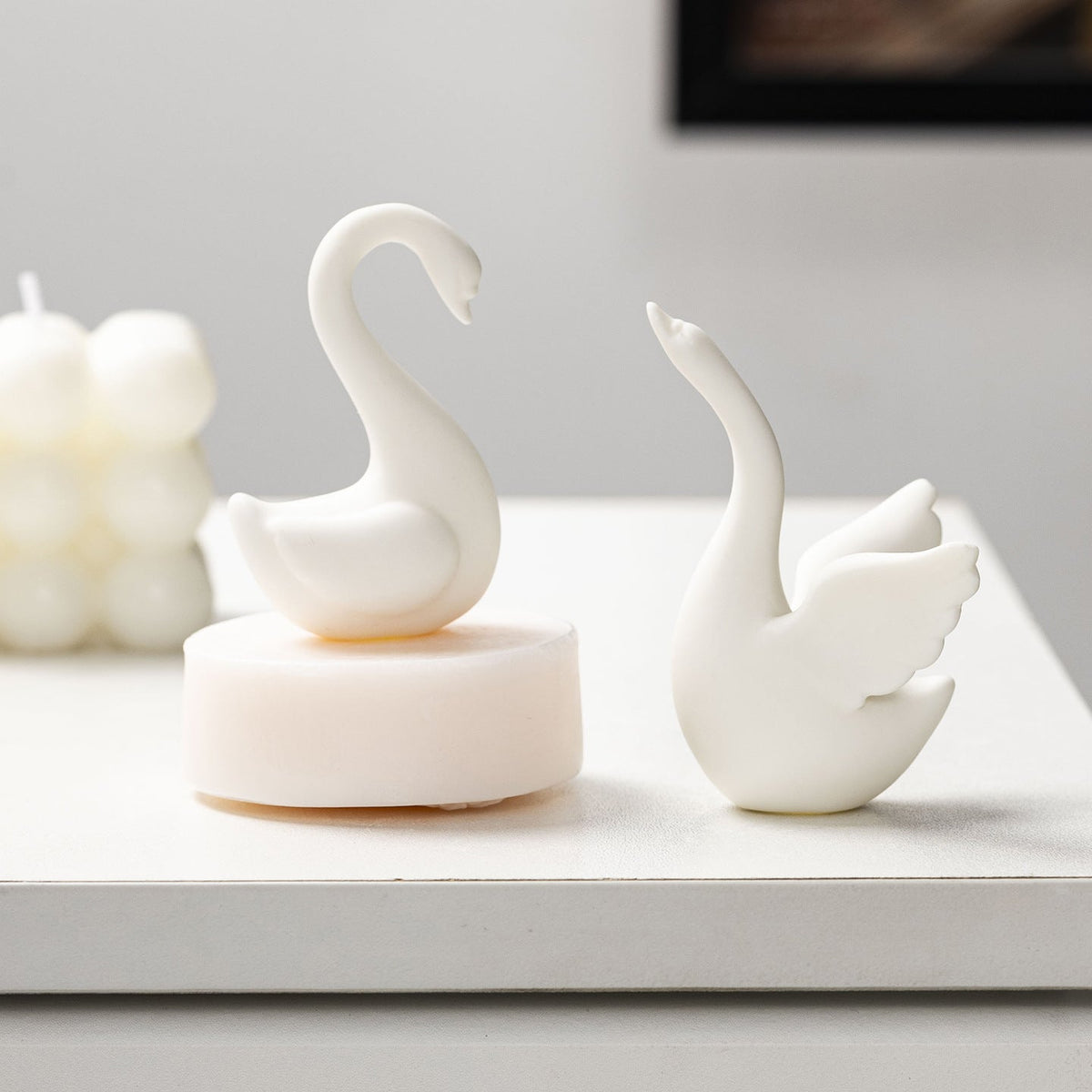 Curved Ceramic Figure | Kelmera