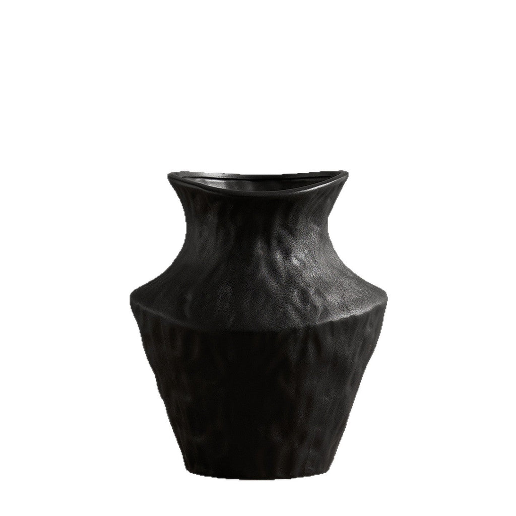 Curved Ceramic Vase | Kelmera