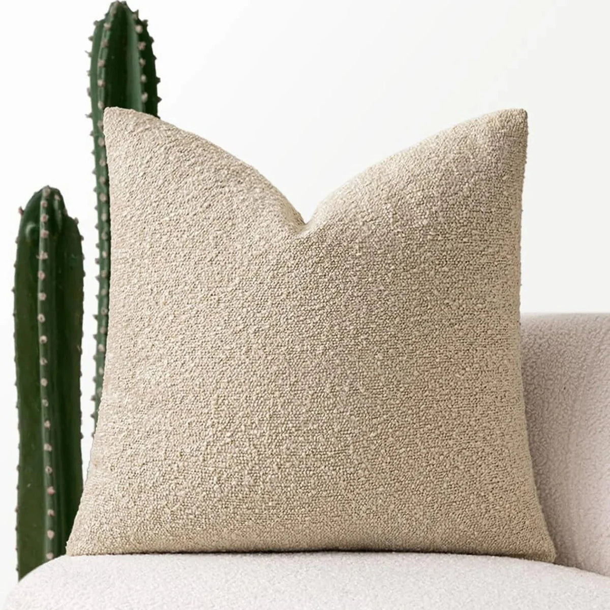 Dalndando Cushion