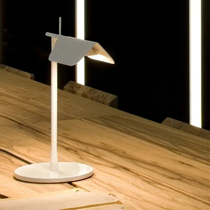 Dalnola Desk Lamp