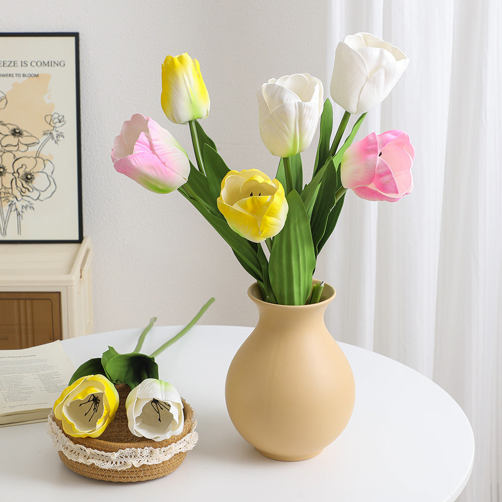Decorative Art Tulip | Kelmera