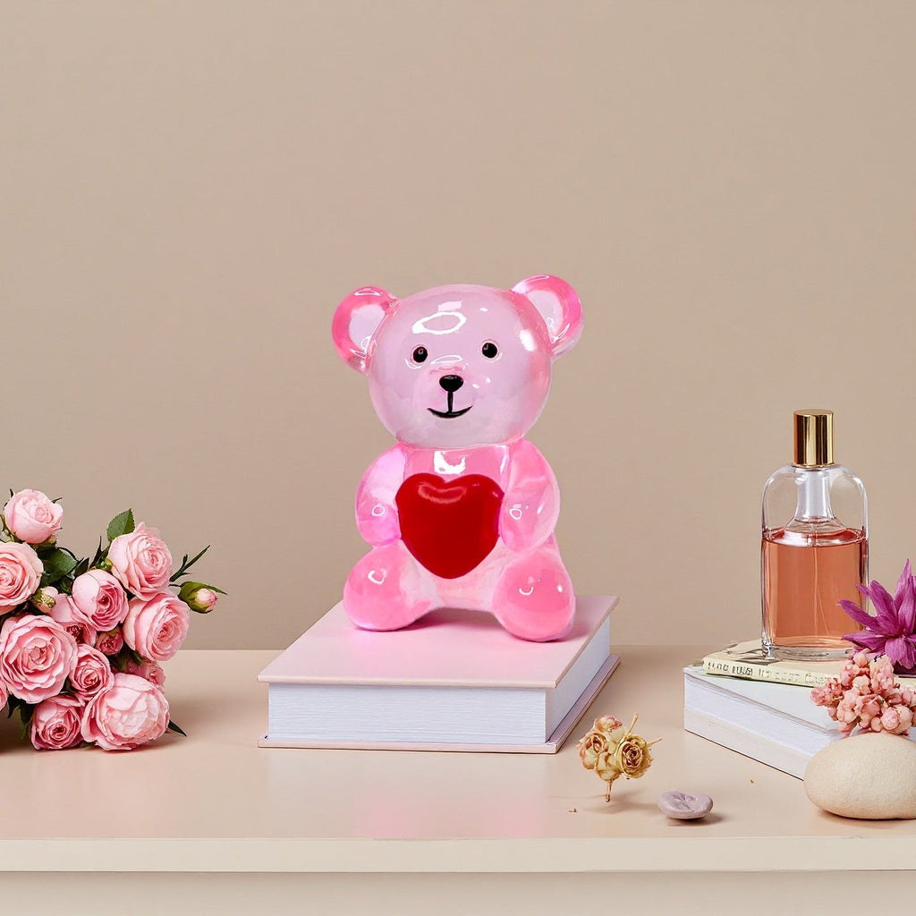 Decorative Bear Figure with Heart | Kelmera