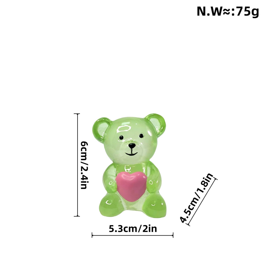 Decorative Bear Figure with Heart | Kelmera