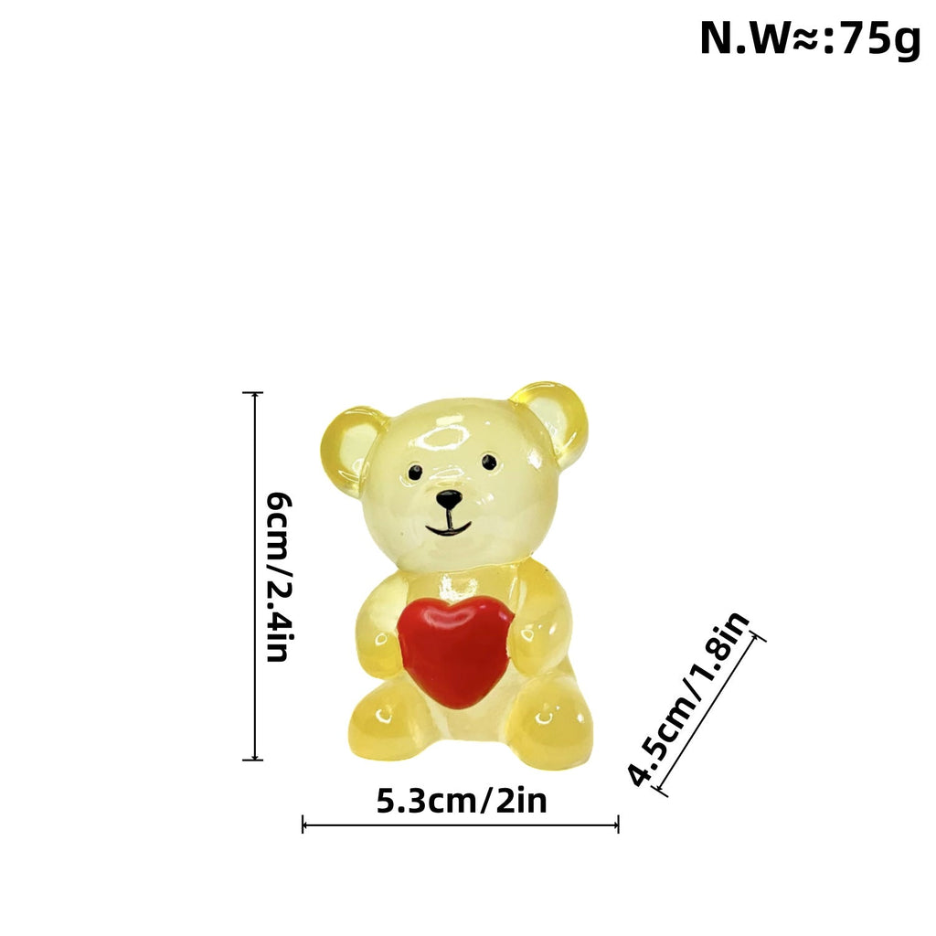 Decorative Bear Figure with Heart | Kelmera