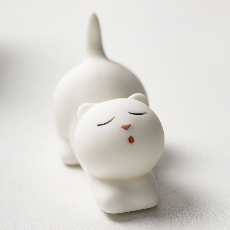 Decorative Cat Figurine | Kelmera